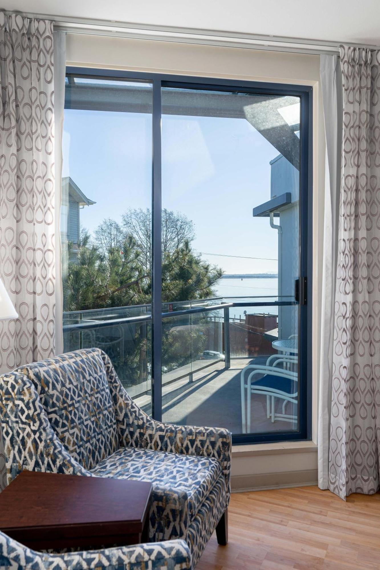 וויט רוק Ocean Promenade Hotel חדר תמונה