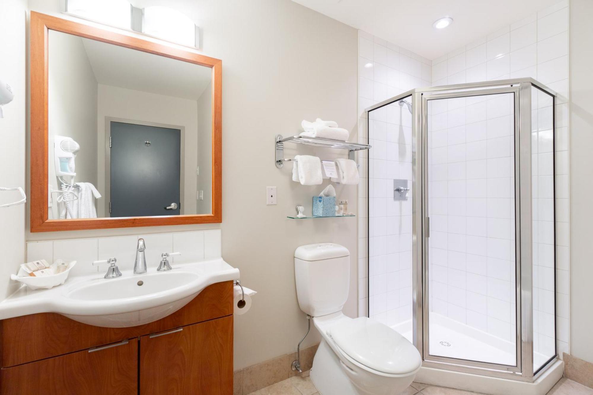 וויט רוק Ocean Promenade Hotel חדר תמונה