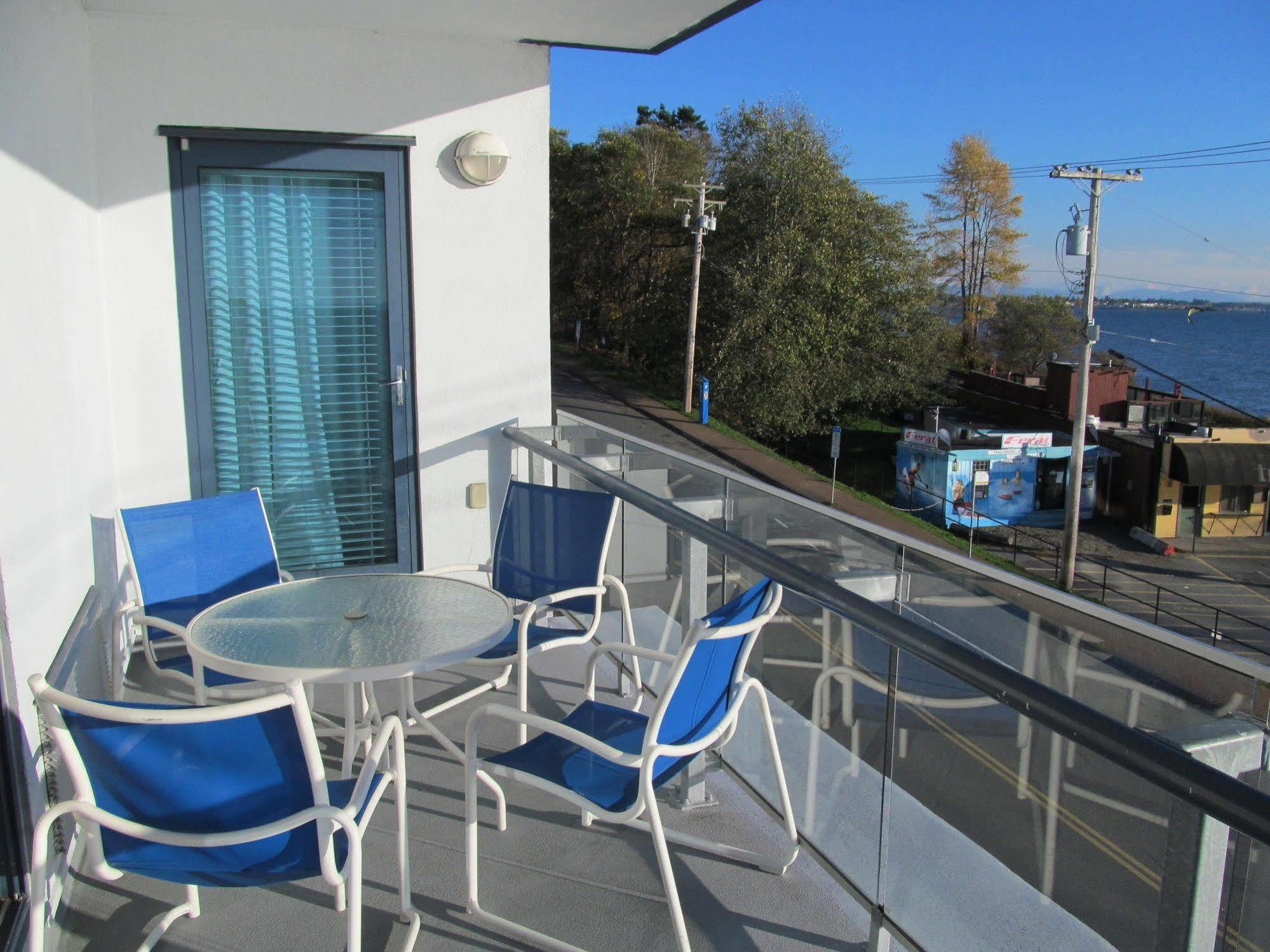 וויט רוק Ocean Promenade Hotel מראה חיצוני תמונה